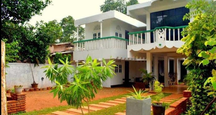 Pahan Guest – Anuradhapura
